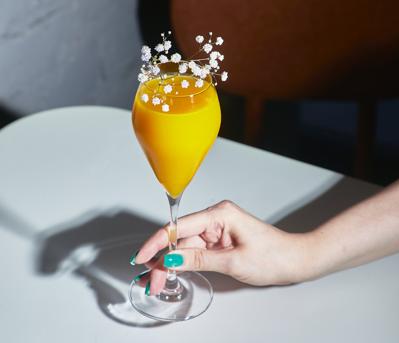 «Cheers» – новый стильный бар в центре Санкт-Петербурга